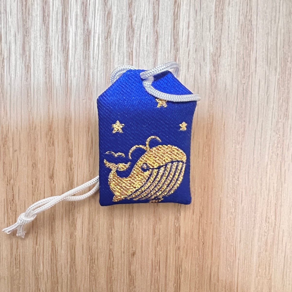 安眠祈願お守り【良い睡眠が訪れる願いを込めました】 - くじらマットレス